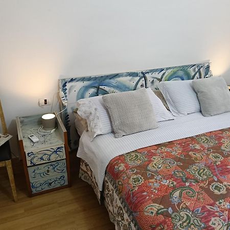 Little Art House Appartement Gaeta Buitenkant foto